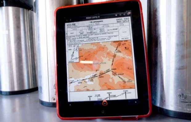 Aplicatii iPad in loc de harti clasice pentru piloti