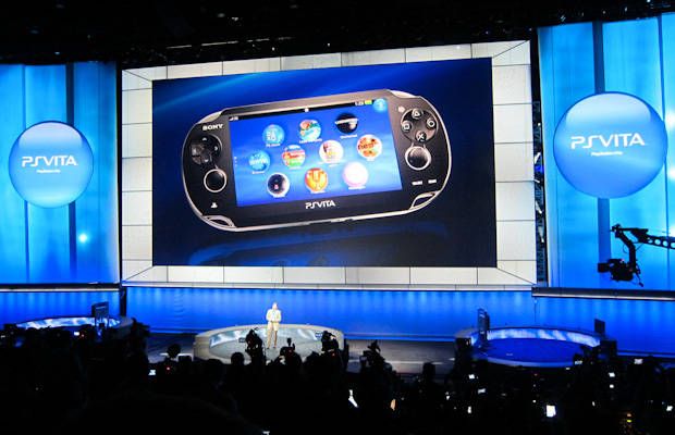 Consolele PlayStation Vita apar abia in 2012