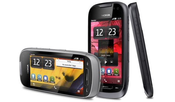 Nokia 701, smartphone-ul cu Symbian Belle si camera foto de 8 megapixeli