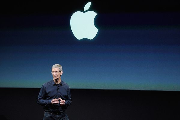 Cum s-a descurcat Tim Cook in locul lui Steve Jobs la lansarea noului iPhone 4s