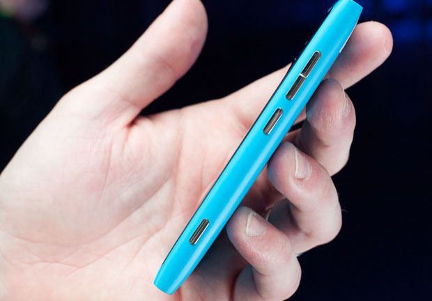 VIDEO Review Nokia Lumia 800