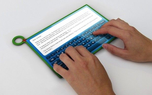 CES 2012: Tableta de 330 de lei, cu manivela. VIDEO