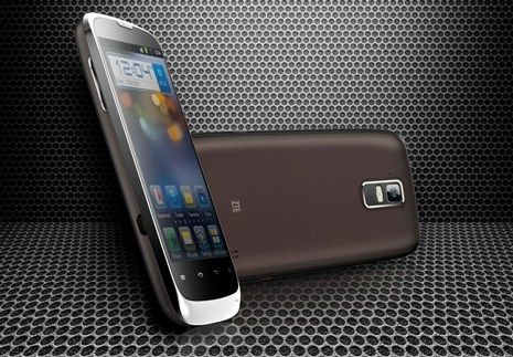Chinezii pregatesc un smartphone cu display de 4,3 inch si sistem de operare Android 4.0 Ice Cream Sandwich
