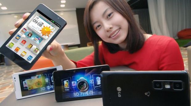 LG lanseaza primul smartphone cu functie de editare a fotografiilor 3D. Vezi pretul