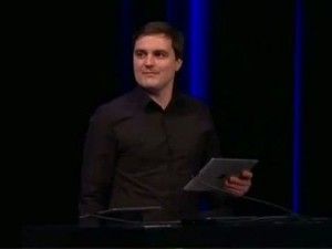 VIDEO: IT-ul romanesc a ajuns pe scena alaturi de Apple. Romanul care a conceput un joc pentru noul iPad