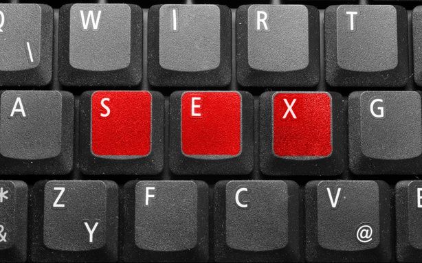 Facebook si Google sunt o GLUMA! Site-urile XXX conduc internetul: Recorduri incredibile atinse de aceasta comunitate