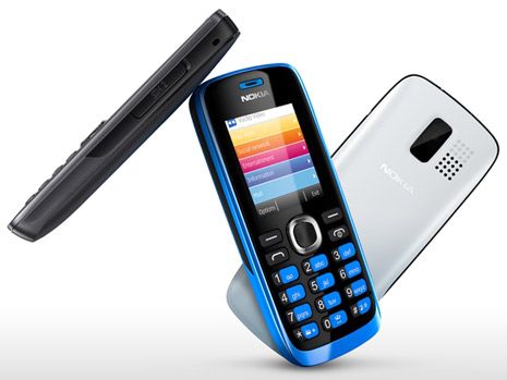 Nokia lanseaza doua telefoane ieftine dual-SIM cu acces la Facebook si Need for Speed