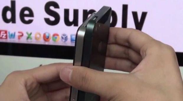 VIDEO Asa ar putea arata noul telefon Apple? iPhone 5 vs. iPhone 4S