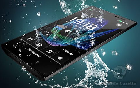 iLikeIT:Telefon la apa! Panasonic Eluga transmite imagini LIVE pe internet, dupa ce a fost scufundat