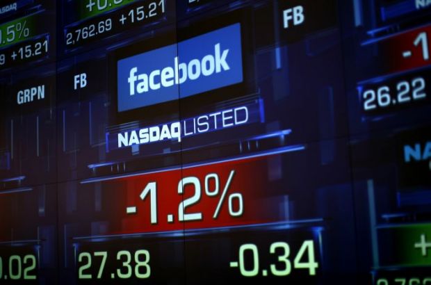 Nasdaq majoreaza compensatiile in scandalul listarii Facebook la 62 milioane dolari