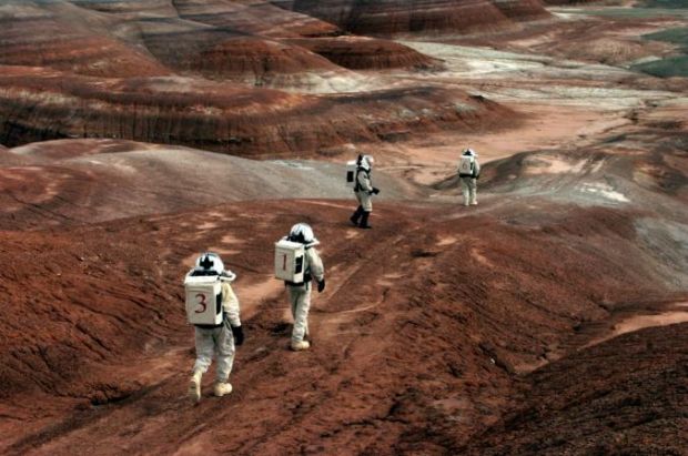 Imagini reale cu extraterestrii dintre noi: Cum ar arata o zi traita de omenire pe o alta planeta