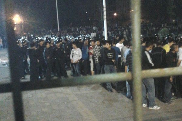 Proteste la Foxconn Taiyuan, fabrica din China unde sunt produse gadgeturile Apple