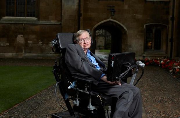 Intel va lansa o noua tehnologie pentru ca Stephen Hawking sa poata comunica mai simplu