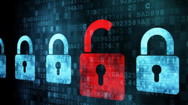 Un hacker a publicat pe Internet email-uri private ale lui George H.W. Bush