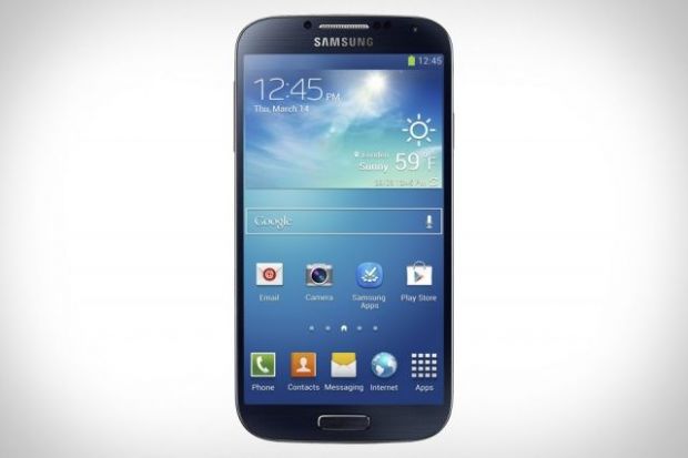 Samsung Galaxy S4 rezistent la apa. Un astfel de model ar urma sa apara in curand
