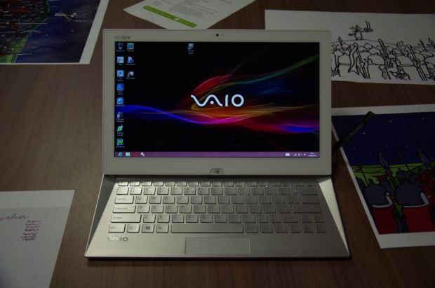 Sony VAIO Duo 13. Noul hibrid Ultrabook - tableta a ajuns in tara noastra
