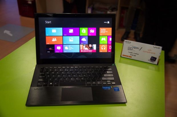 Cel mai usor Ultrabook din lume a ajuns in Romania. Sony VAIO Pro