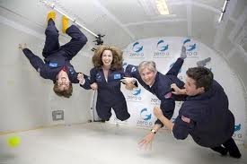 Opt viitori astronauti au inceput antrenamentele NASA