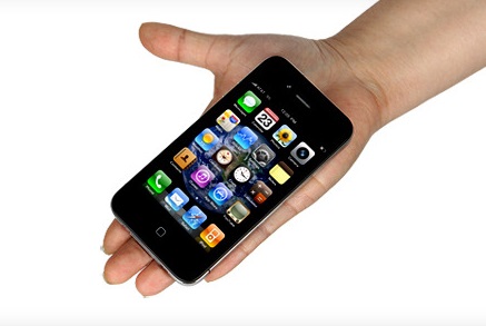 Cele mai mari gafe facute de producatorii de telefoane mobile. Oare ce este in neregula cu iPhone 4? Galerie FOTO cu dezastre de design