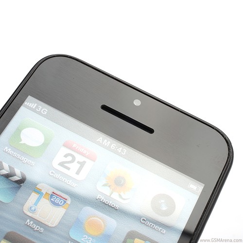 Fotografii oficiale cu iPhone 5C, publicate pe Internet