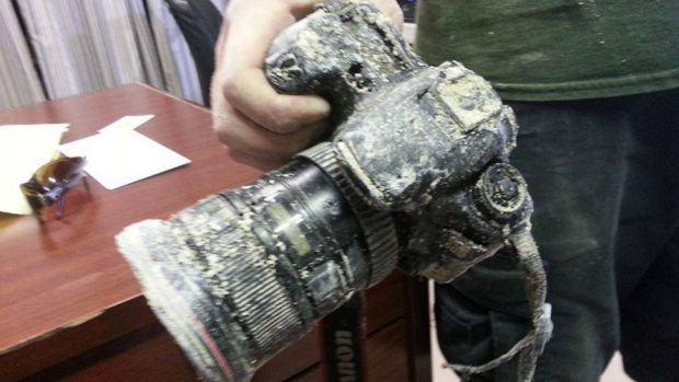 Un DSLR furat de un aligator a fost recuperat dupa 8 luni