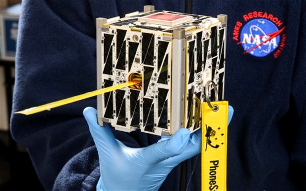 NASA a trimis in spatiu un satelit care foloseste tehnologia unui smartphone
