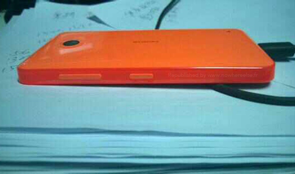Nokia X sau Normandy, cu Android, se va lansa in martie. Iata specificatiile