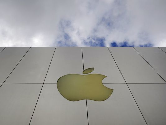 Apple si Facebook platesc daca femeile angajate vor sa-si congeleze ovulele