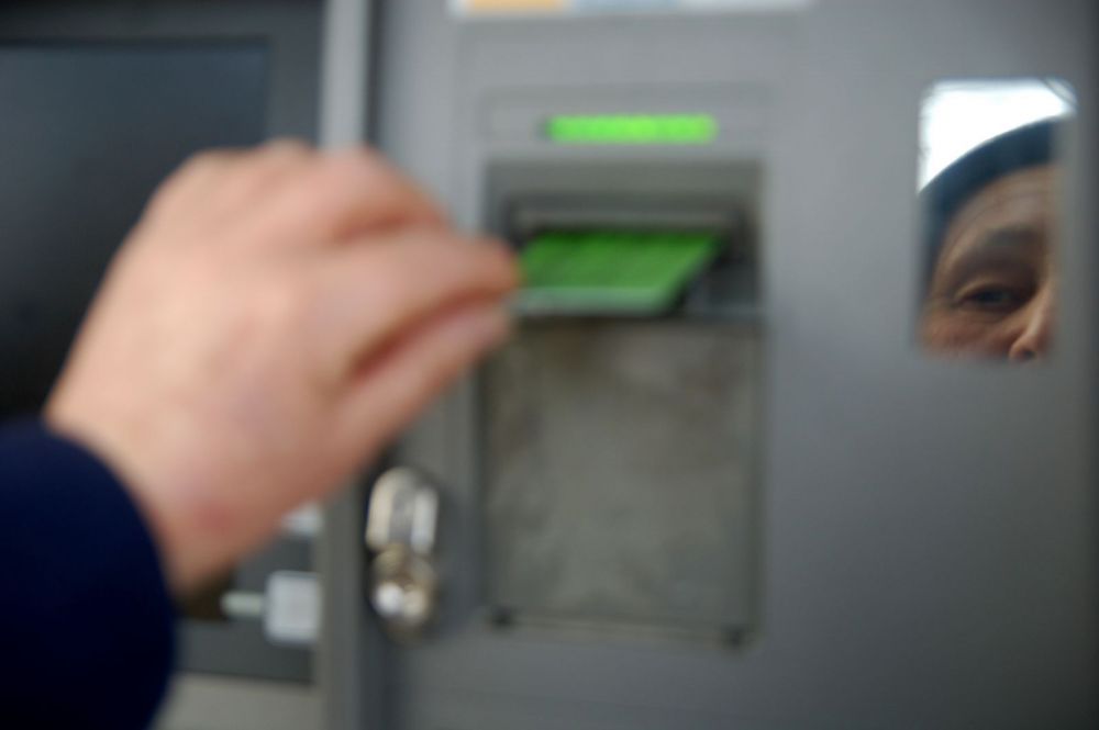 Alerta pentru toti romanii cu card! Un virus poate sa-ti fure toate datele
