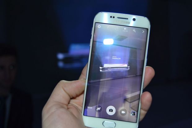 OFICIAL! Acesta este telefonul cu cea mai buna camera! iPhone 6 e abia pe locul 4