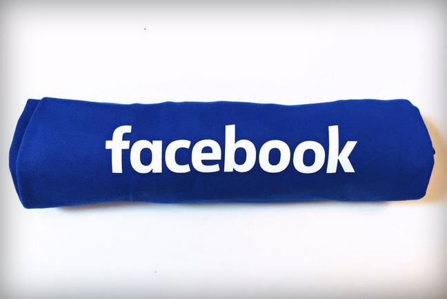 Observi diferenta? Facebook si-a schimbat logo-ul pentru prima data dupa 10 ani! Cum arata acum