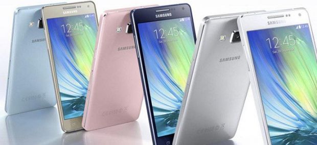 Samsung incepe anul in forta! Doua noi telefoane puternice au fost lansate! Cat vor costa