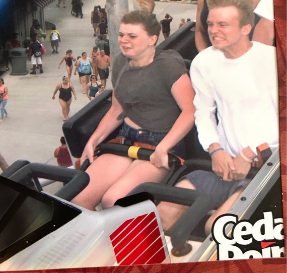 A urcat in rollercoaster, dar nu si-a asigurat telefonul mobil! Ce s-a intamplat dupa cateva secunde