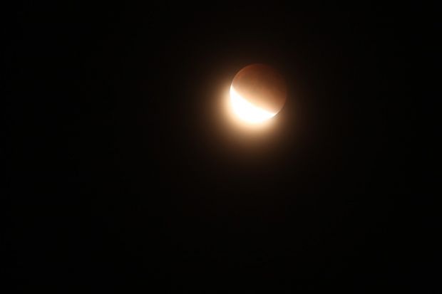 Urmează cea mai spectaculoasă eclipsă de Lună din acest secol! Detaliul neașteptat pe care îl vom vedea pe cer