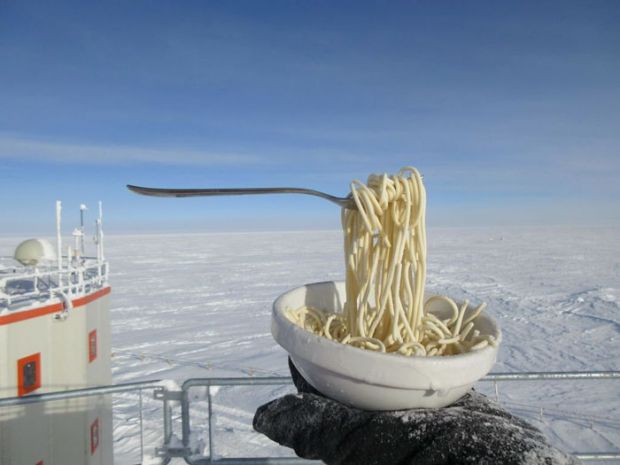 Experiment inedit: ce se întâmplă când vrei să gătești la -80 de grade Celsius? Poze incredibile