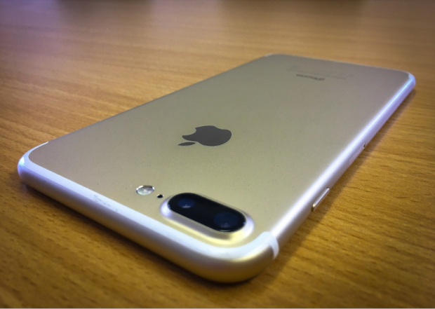Președintele SoftBank a anunțat, din greșeală, data de lansare a lui iPhone 11