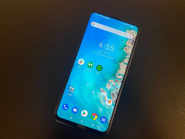 E aproape necunoscut, e destul de ieftin și e unul dintre cele mai bune telefoane Android lansate în 2019