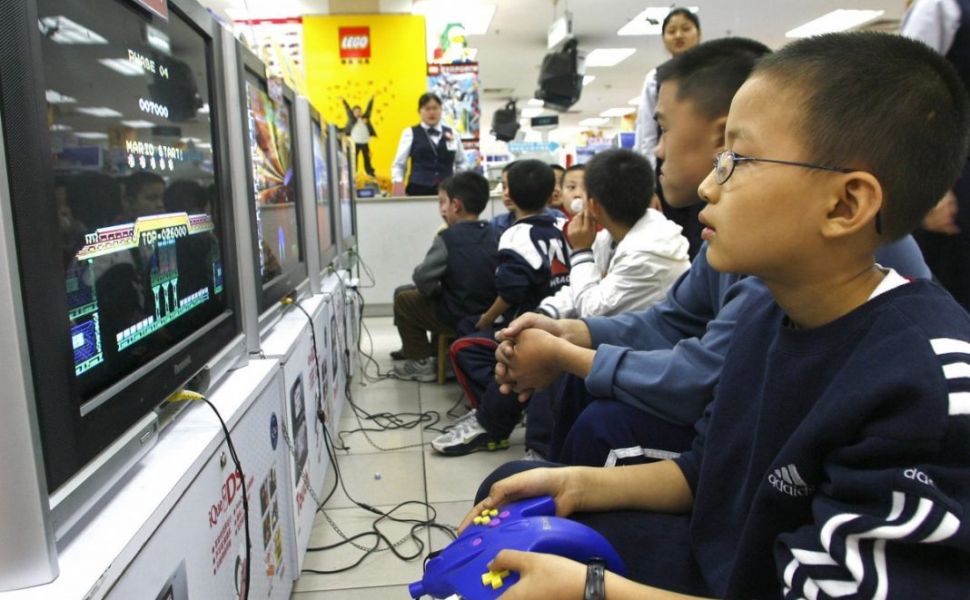 Motivul incredibil pentru care China interzice gaming-ul online