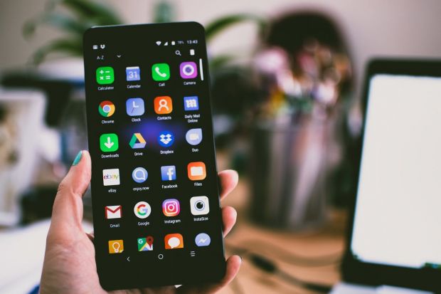 Peste un miliard de telefoane Android, vulnerabile la atacurile hackerilor