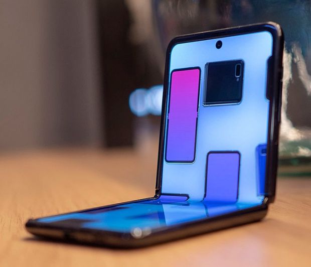 Detalii inedite despre telefonul pliabil Samsung Galaxy Z Fold 3! Preia o specificație din seria Note