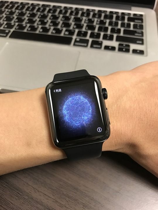 Noul Apple Watch ar putea avea specificații care permit monitorizarea fertilității