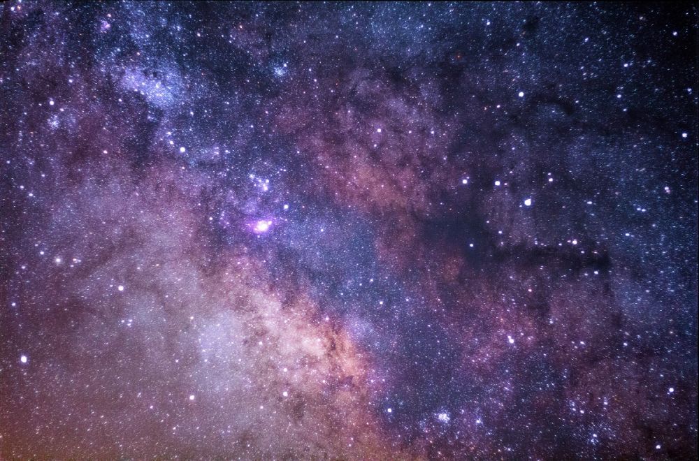 Se întâmplă ceva ciudat cu Universul nostru. Ce îi intrigă pe astronomii NASA