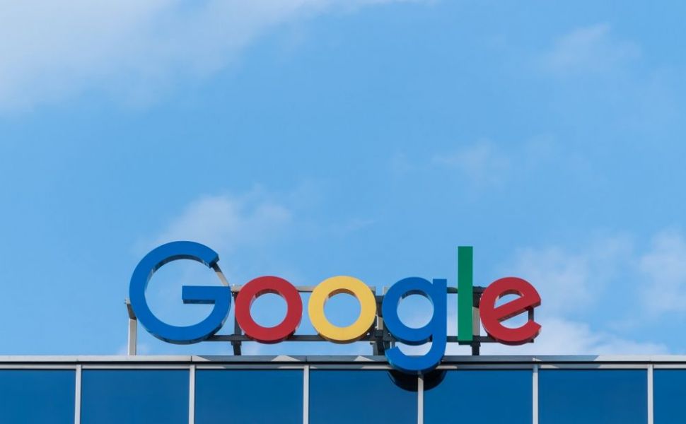 Google concediază 12.000 de angajați de pe tot globul